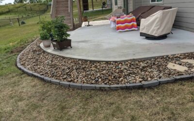 Outdoor Living Rooms: The Latest Hardscaping Trend in Iowa