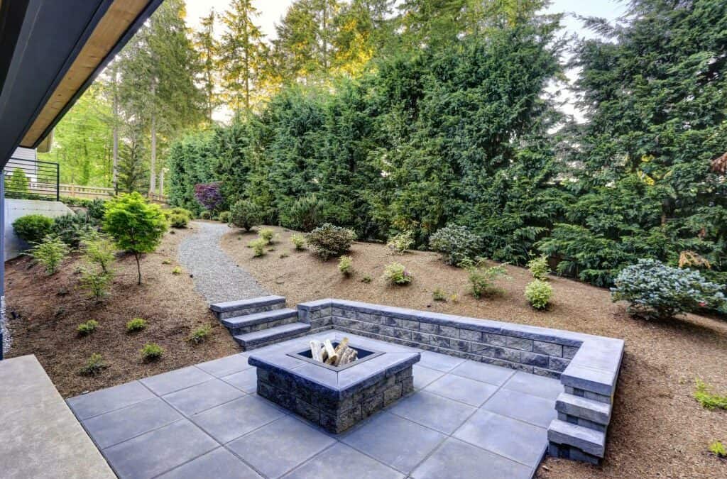 Outdoor Living Trends: What’s Hot in Hardscaping?